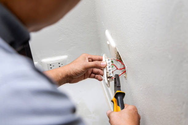 Best Ceiling Fan Installation Electrician  in Clendon, AR